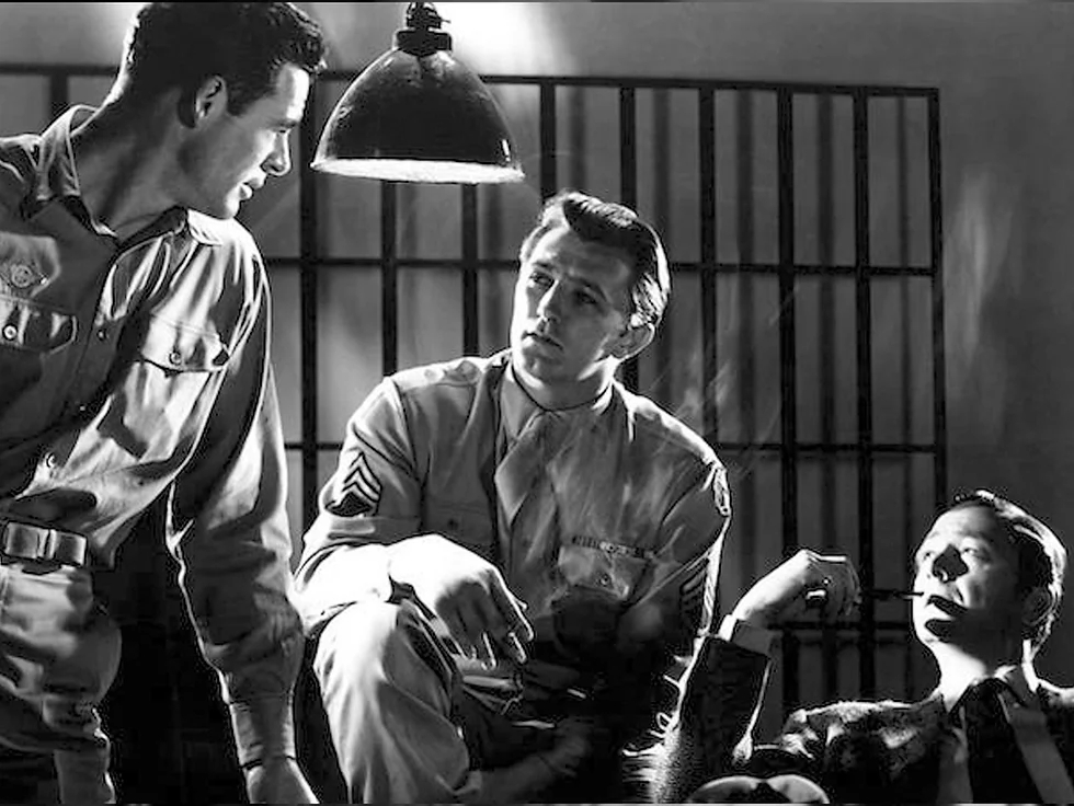 Screenshot - Robert Ryan, Robert Mitchum and Robert Young in Crossfire (1947)